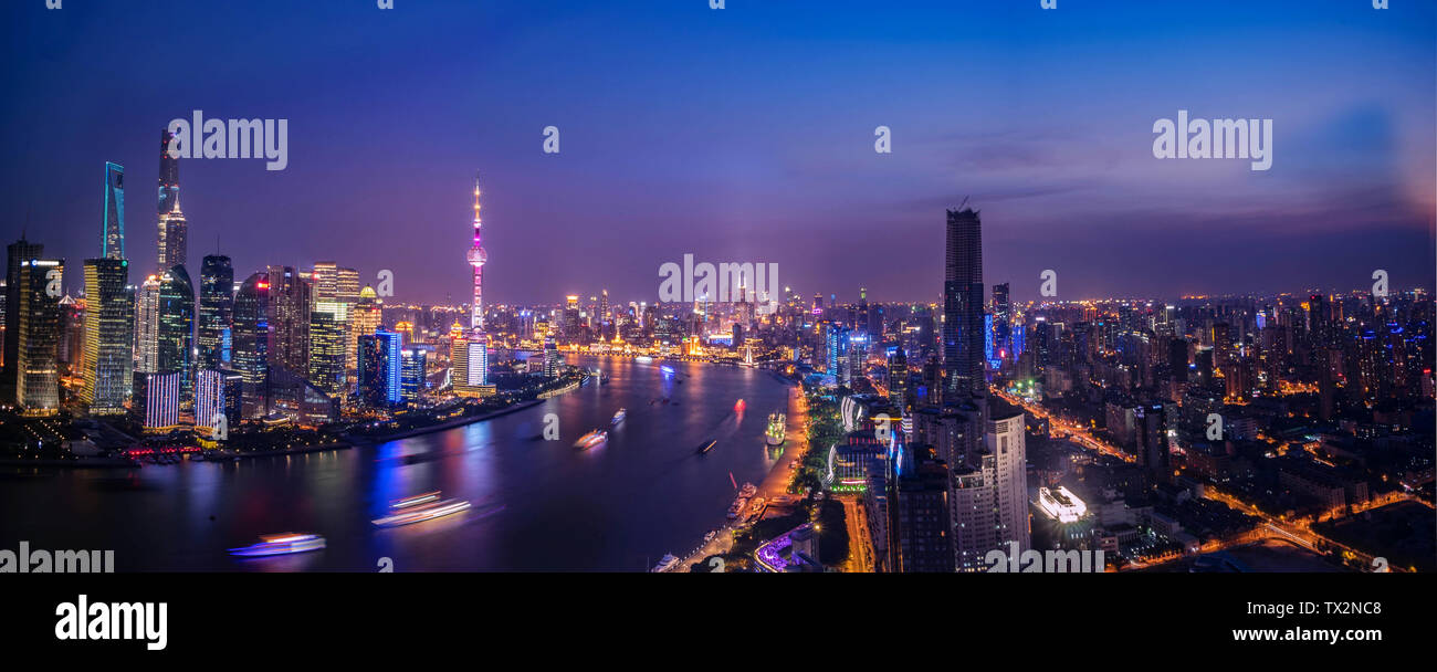 Shanghai night scenery hi-res stock photography and images - Alamy