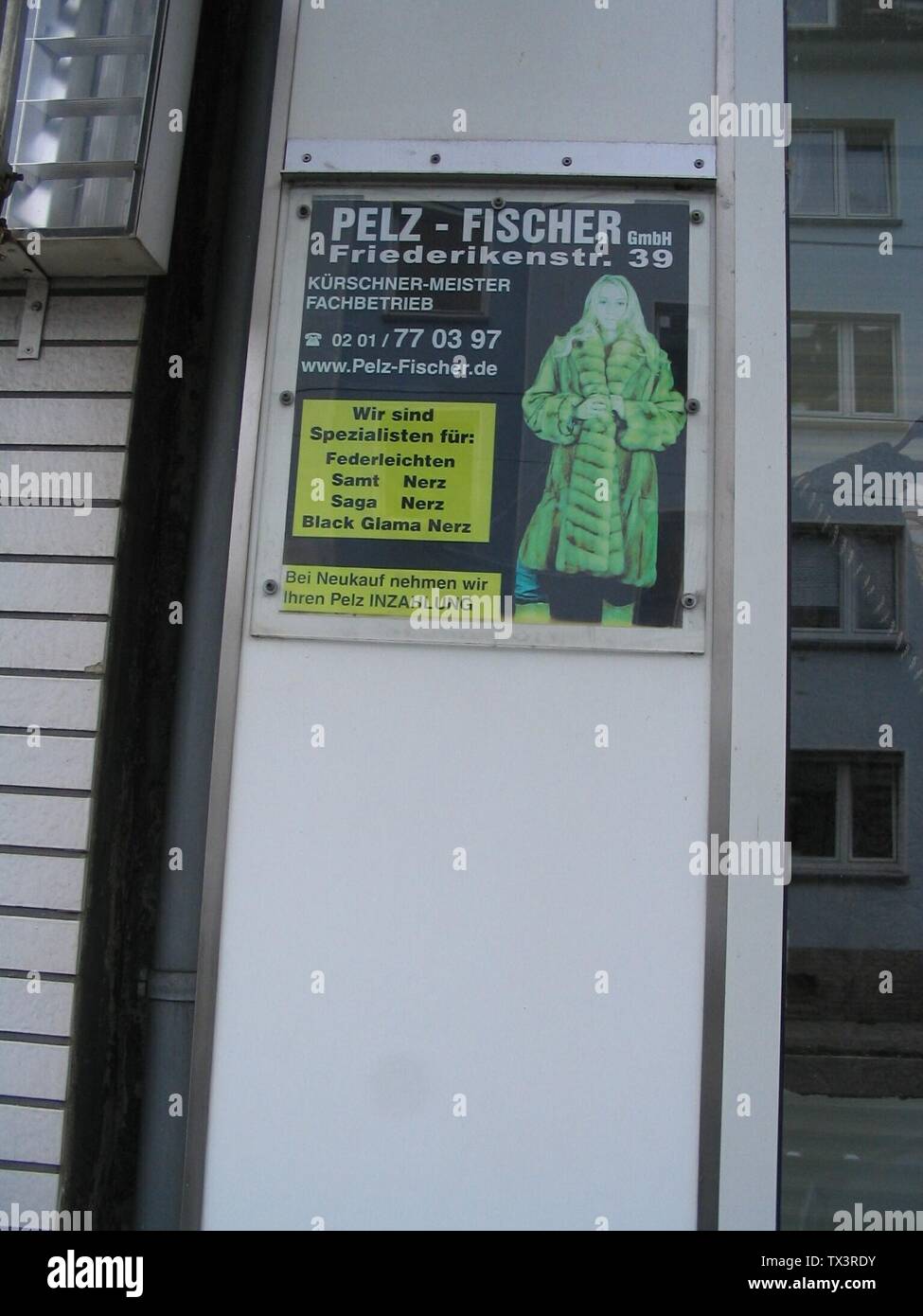 Pelz-Fischer GmbH, GeschÃ¤ftsfÃ¼hrer KÃ¼rschnermeister Uwe Fischer. Zusammen mit Ortrud Fischer, FriederikenstraÃŸe 39, 45130 Essen (Nordrhein-Westfalen); 22 August 2010; Own work, Ã¶ffentlicher Raum; KÃ¼rschner; Stock Photo
