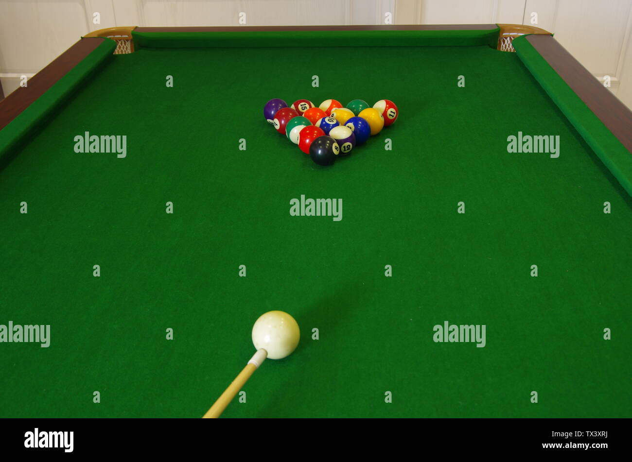 Shooting billiards hires stock photography and images Alamy