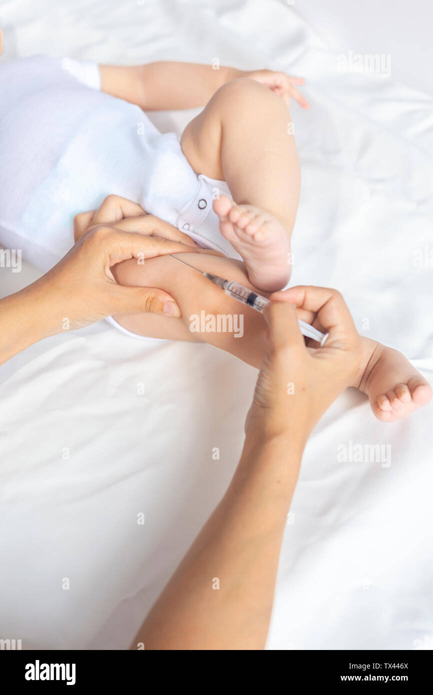 Immunisation Boy High Resolution Stock Photography And Images Alamy Immunisation Boy High Resolution Stock Photography And Images Alamy