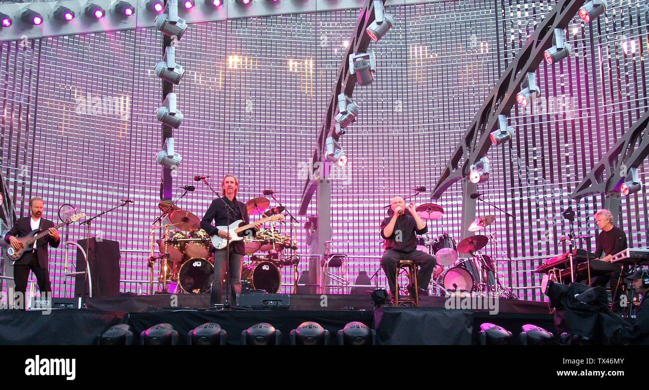 Genesis at Old Trafford 2007; 7 July 2007; http://en.pedia/w/index.php?title=Image:GenesisLive01.jpg&oldid=213526271;  Andrew St.Denis Stock Photo - Alamy