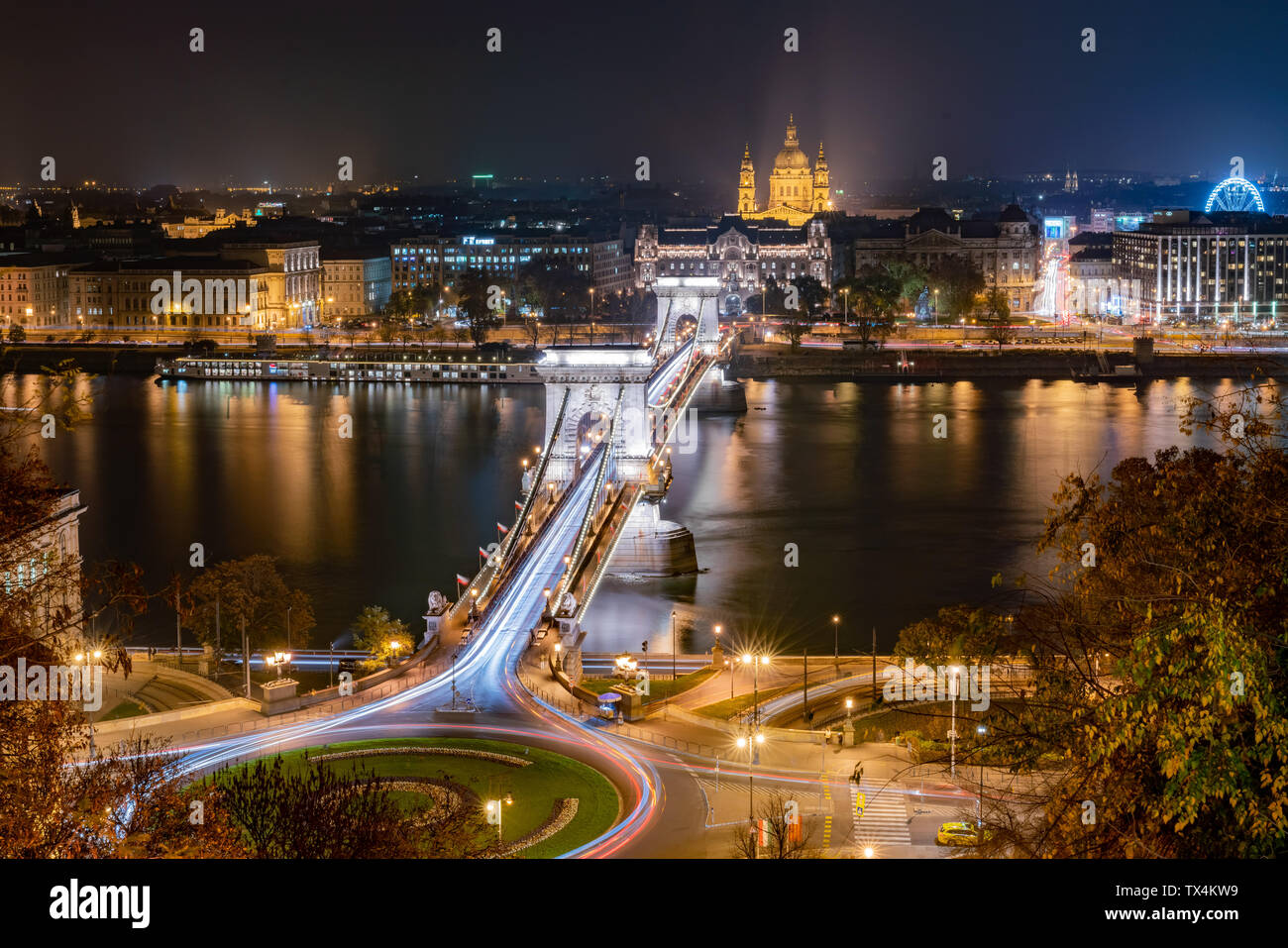 Night aerial view of the famous Széchenyi Chain Bridge with Four Seasons Hotel Gresham Palace at Budapest, Hungary Stock Photo