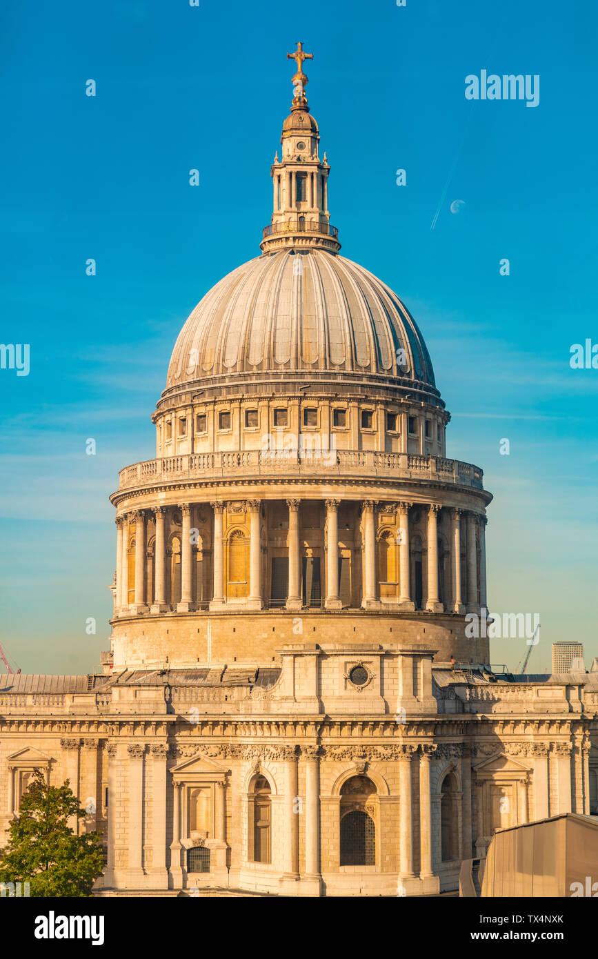 UK, London, The dome of St. Paul's Cathedral at a sunny day Stock Photo