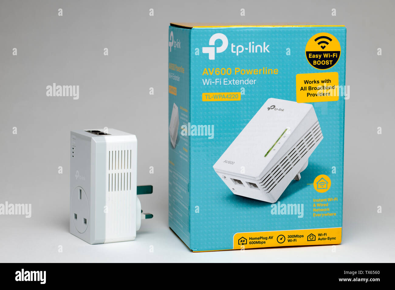 TP Link av600 powerline wifi extender and a tp link powerline adapter Stock  Photo - Alamy