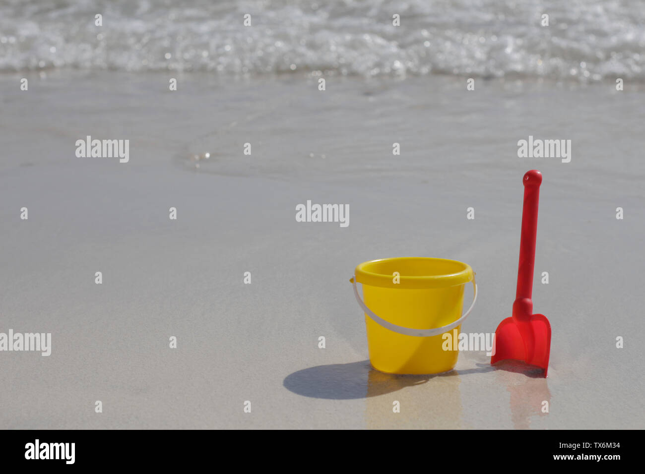baby sand bucket