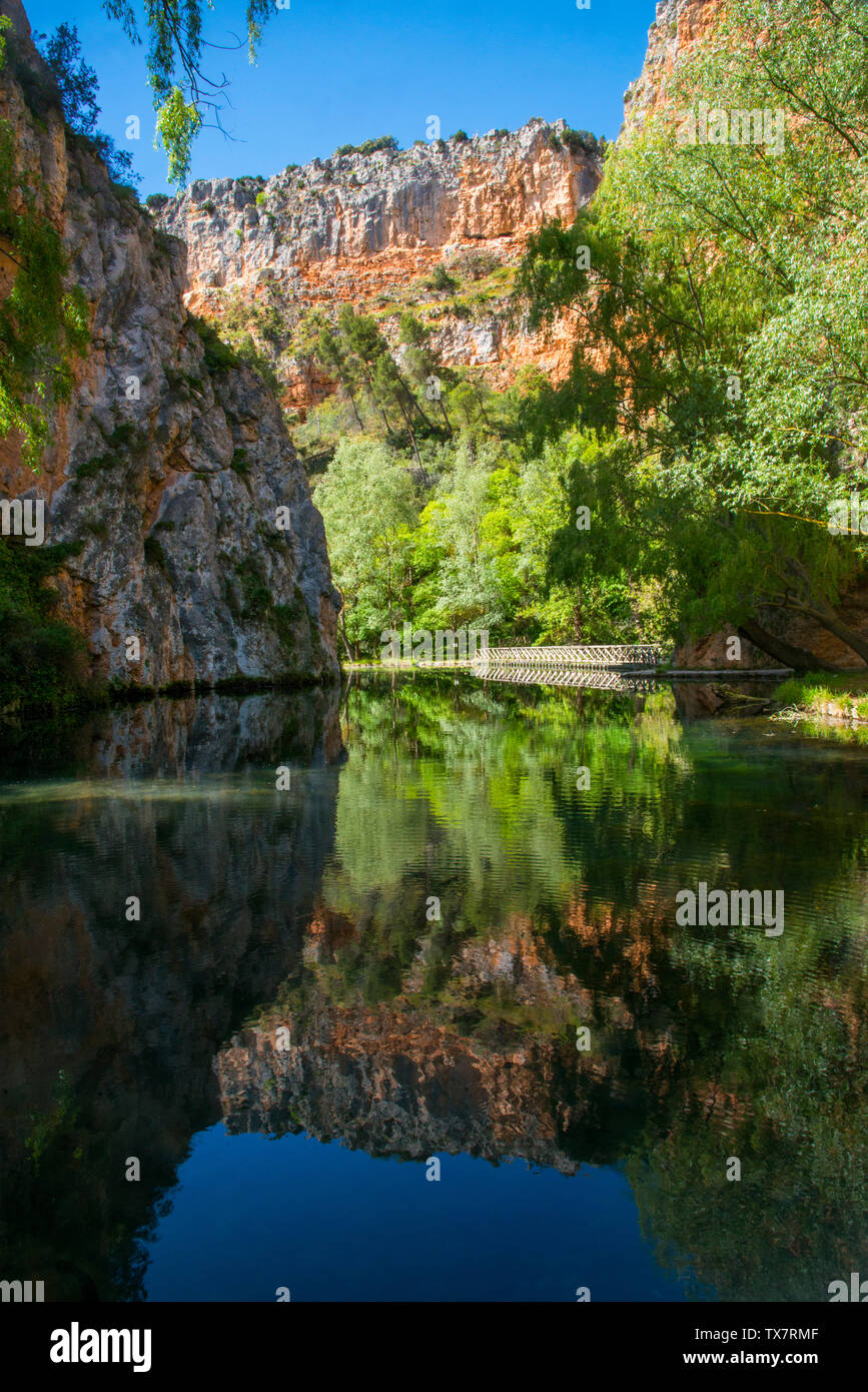 Espejo de agua hi-res stock photography and images - Alamy