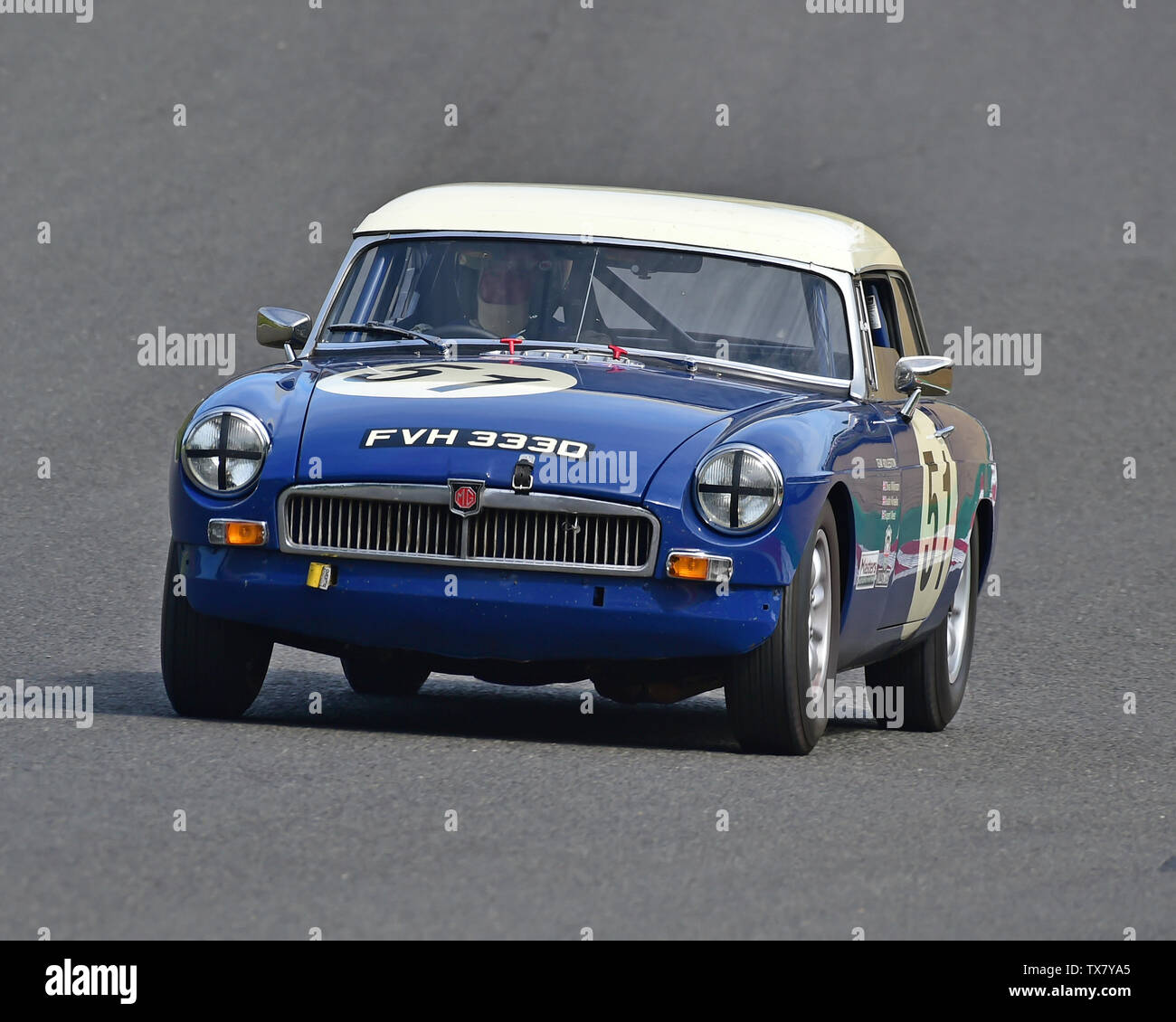 Olivia Wilkinson, Rupert West, MGB Roadster, Equipe GTS, Masters Historic Festival, Brands Hatch, May 2019. Brands Hatch, classic cars, classic event, Stock Photo