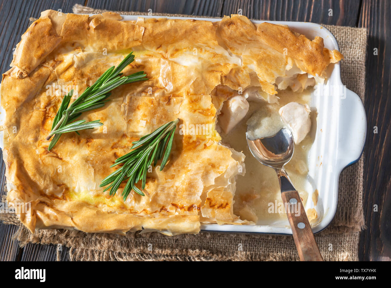 Chicken filo pie hi-res stock photography and images - Alamy