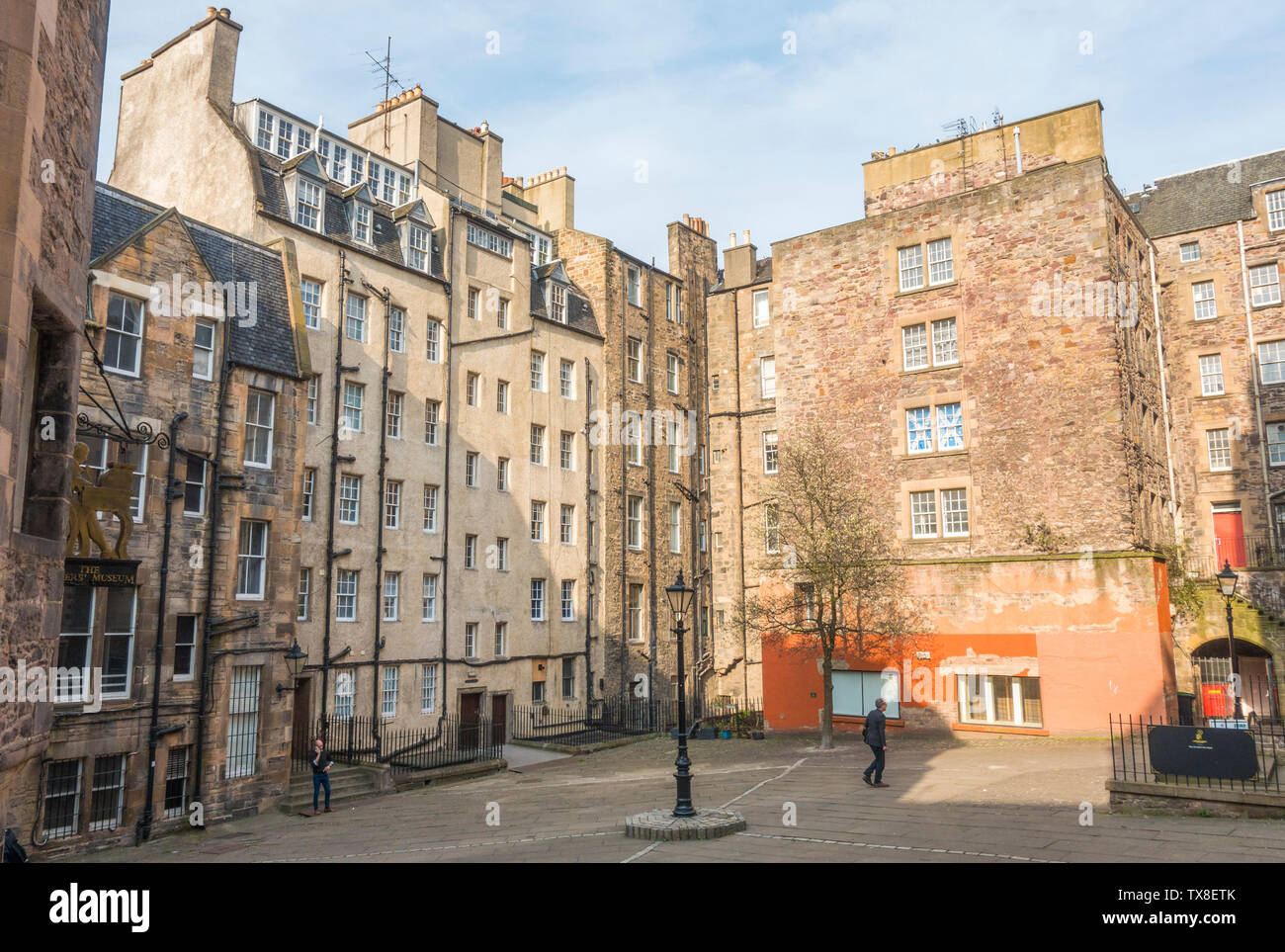 Edinburgh flats hires stock photography and images Alamy