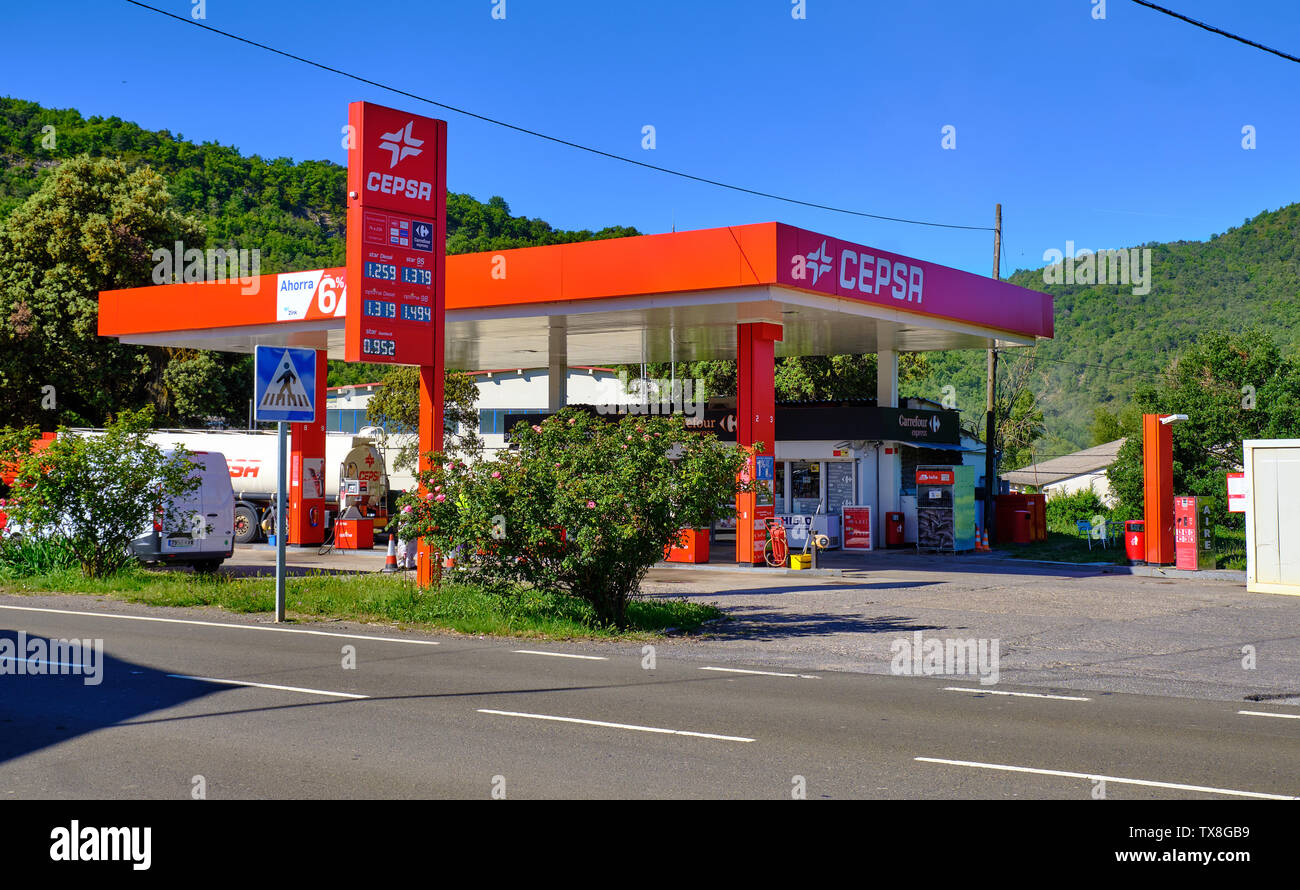 Aragon, Spain, May 30, 2019 : CEPSA petrol station with Carrefour shop, displaying current fuel price in Spain Stock Photo
