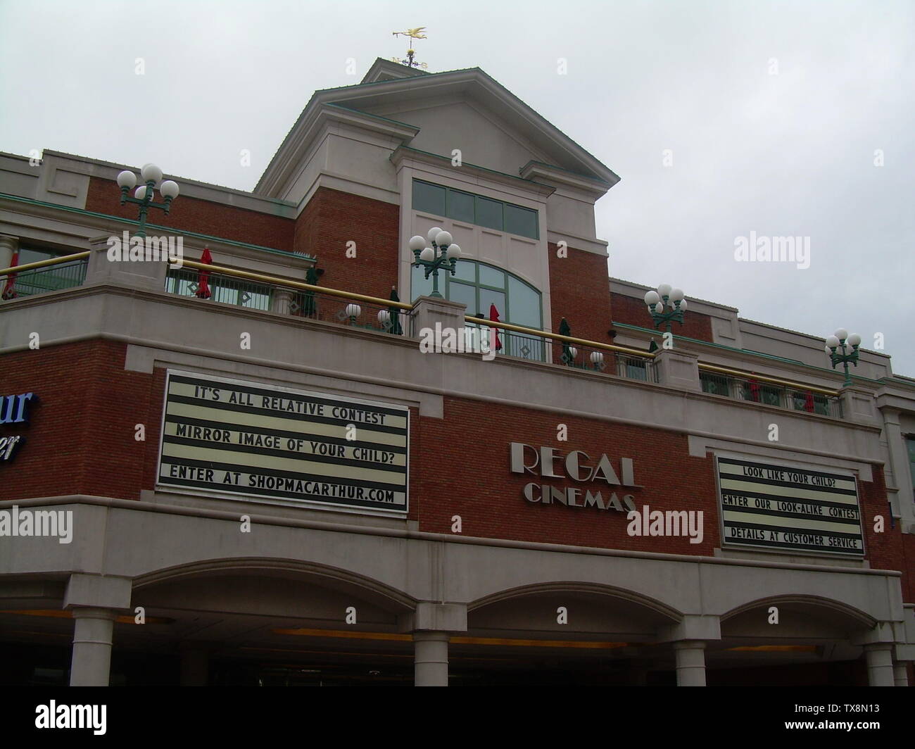 Macarthur center hires stock photography and images Alamy