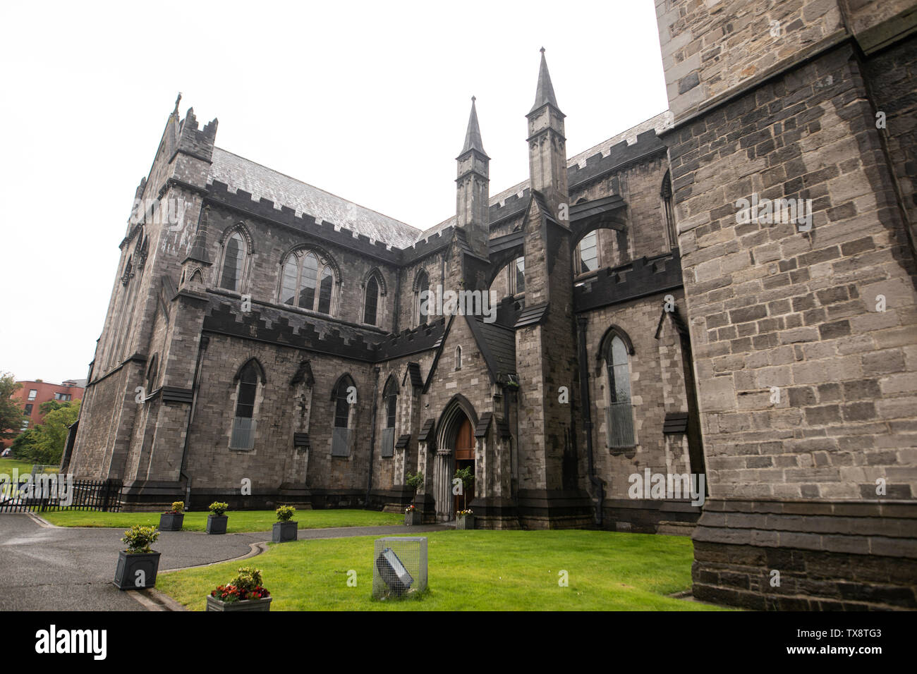 St. patrick's cathedral dublin hi-res stock photography and images - Alamy