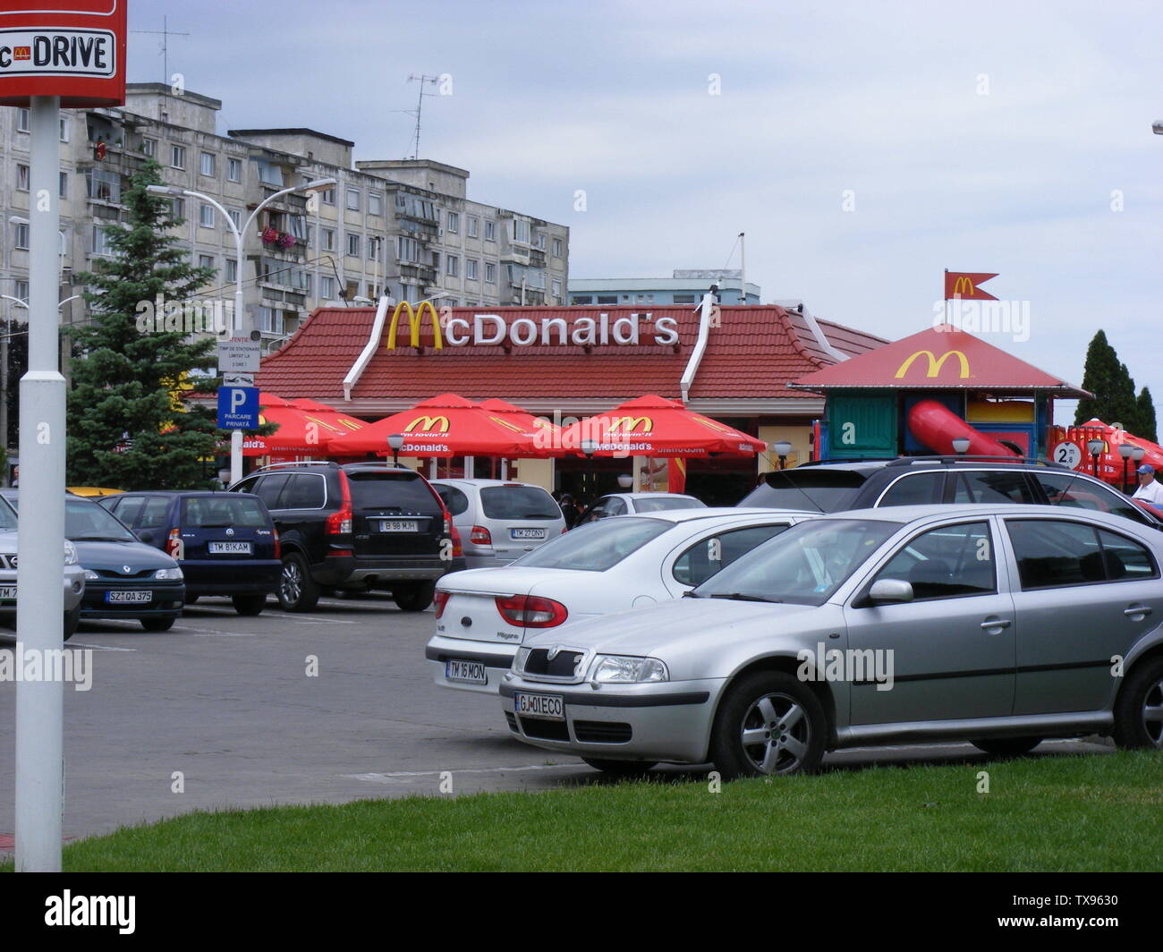 RomÃ¢nÄƒ: Restaurant McDonald's in Timisoara; 13 July 2010 (original upload date); Transferred from ro.pedia to Commons by Andrei Stroe using CommonsHelper.; Mariusmiti at Romanian pedia; Stock Photo