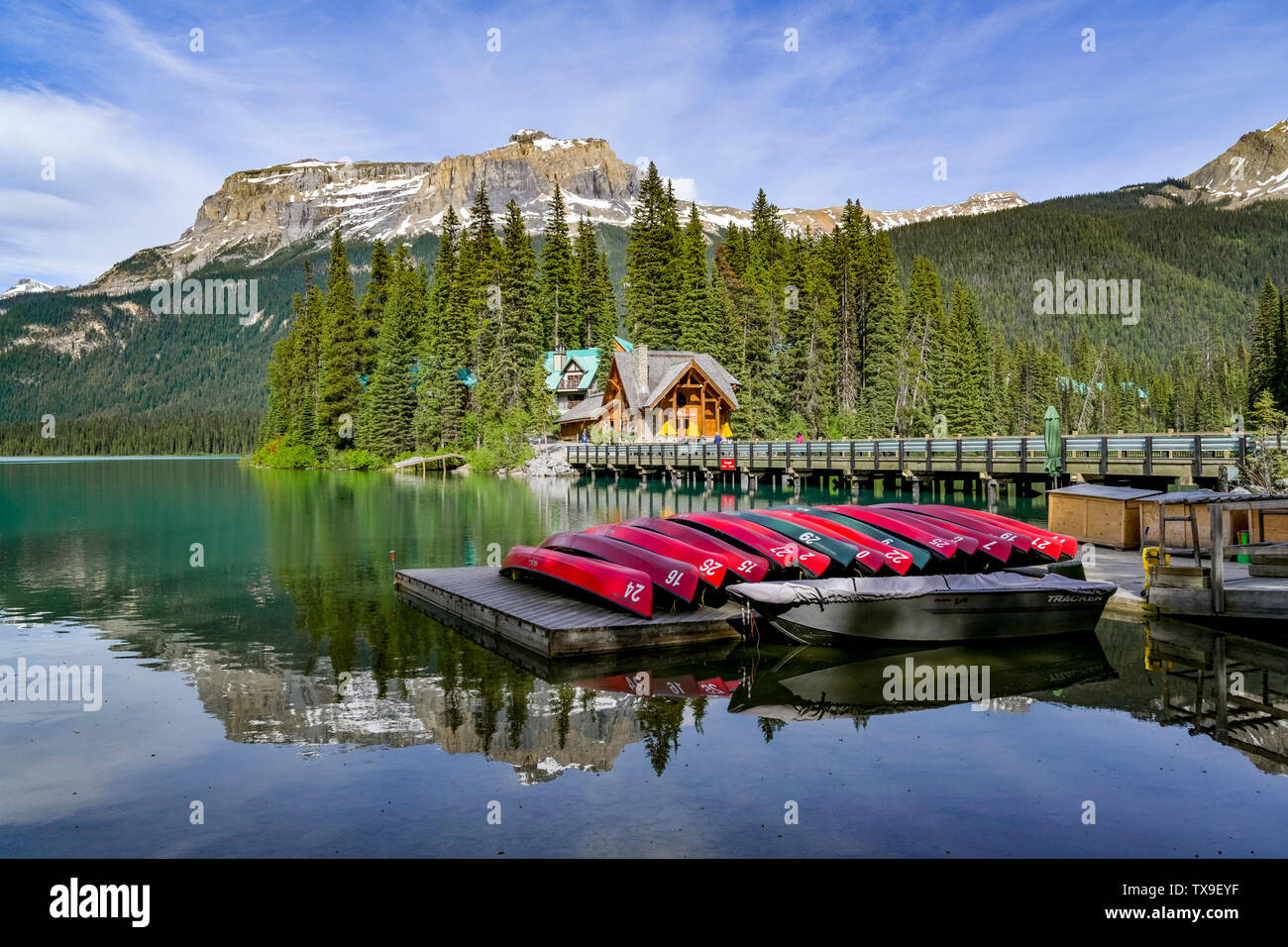 Red canadian canoe hires stock photography and images Alamy