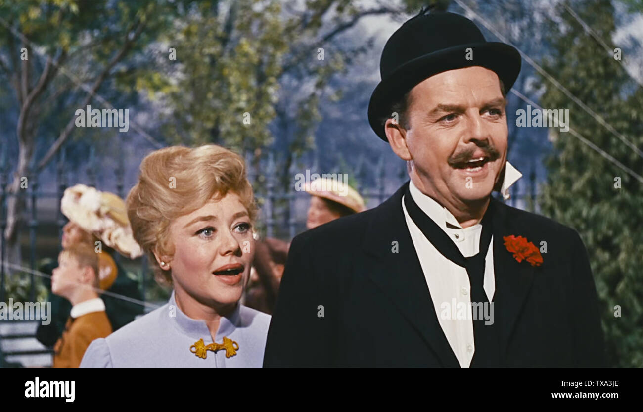 USA. David Tomlinson and Glynis Johns in the ©Walt Disney film: Mary ...