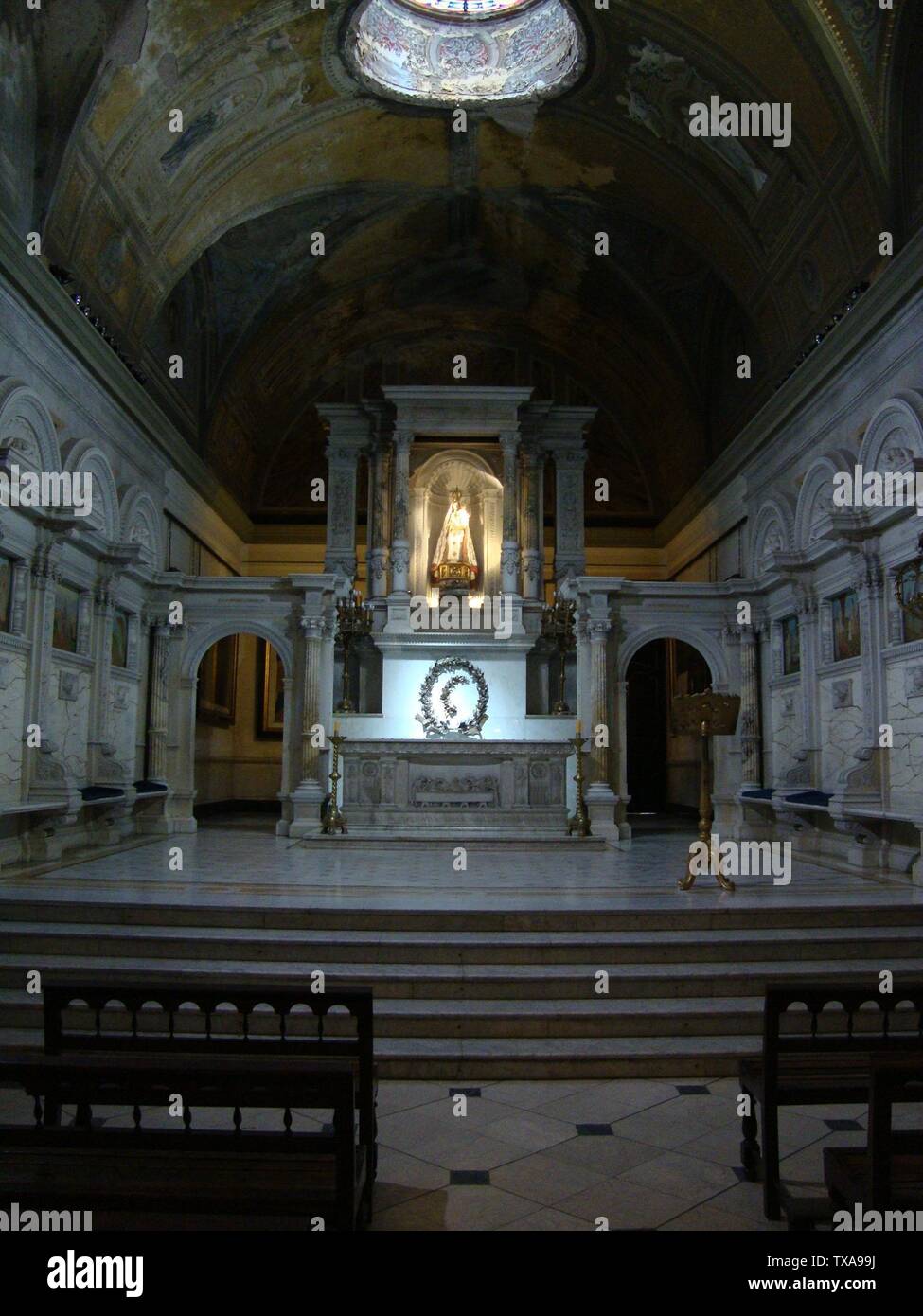 La Virgen Del Rosario High Resolution Stock Photography and Images - Alamy