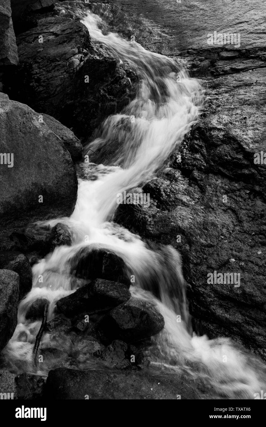Flowing water on glass Black and White Stock Photos & Images - Alamy