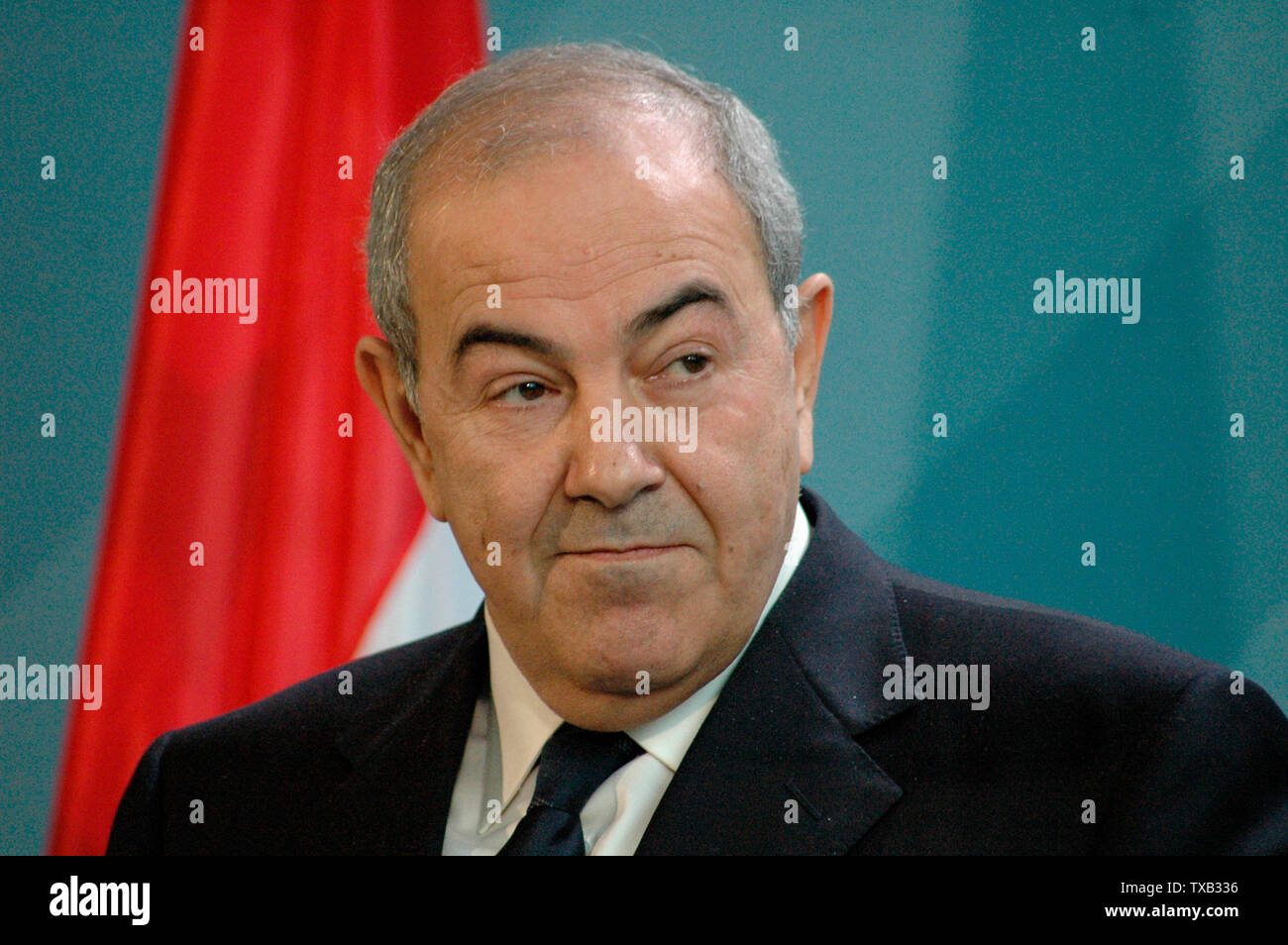 der irakische Ministerpraesident Ijad Allawi am 3. Dezember im Bundeskanzleramt. Der Besuch fand unter der hoechsten Sicherheitsstufe statt, da im Vor Stock Photo