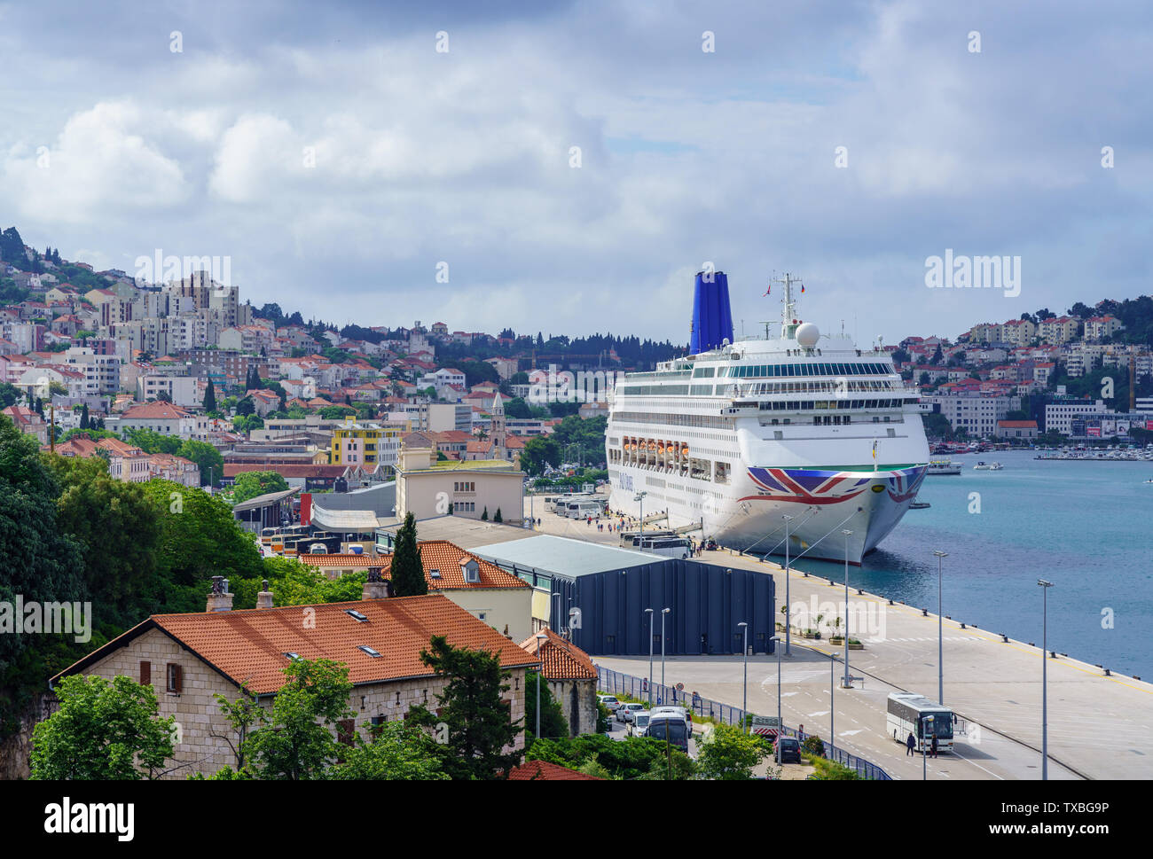 P and O cruises cruise ship Oriana in the port of Dubrovnik in Croatia Stock Photo