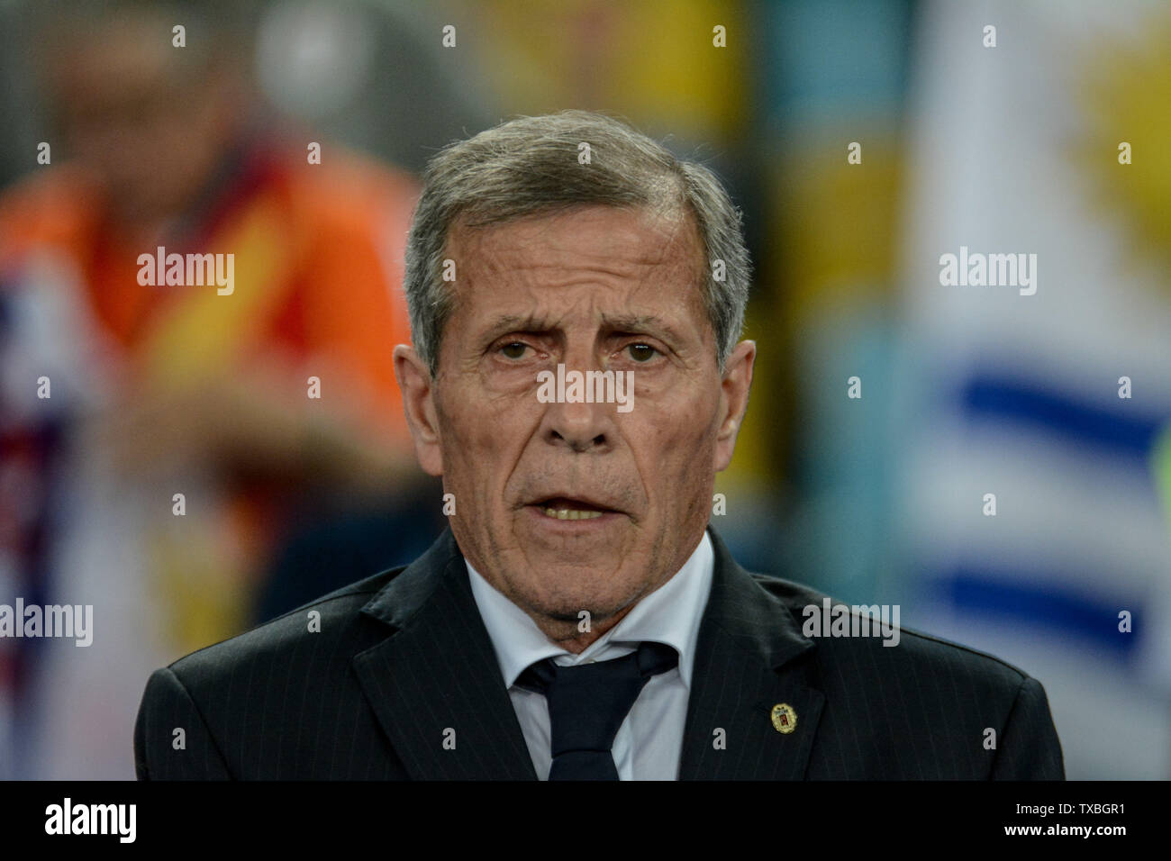 Rio De Janeiro, Brazil. 24th June, 2019. Coach Oscar Tabarez during a match between Chile and Uruguay, valid for the group stage of the Copa America 2019, held this Monday (24) at the Maracanã Stadium in Rio de Janeiro, RJ. Credit: Nayra Halm/FotoArena/Alamy Live News Stock Photo