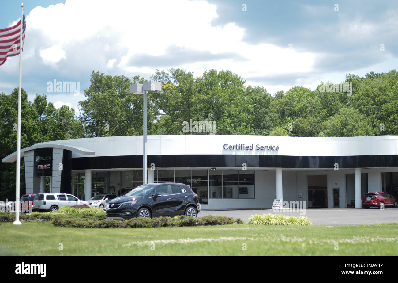 Princeton New Jersey, USA, June 23, 2019: Buick GMC automobile dealership exterior and logo. - Image Stock Photo