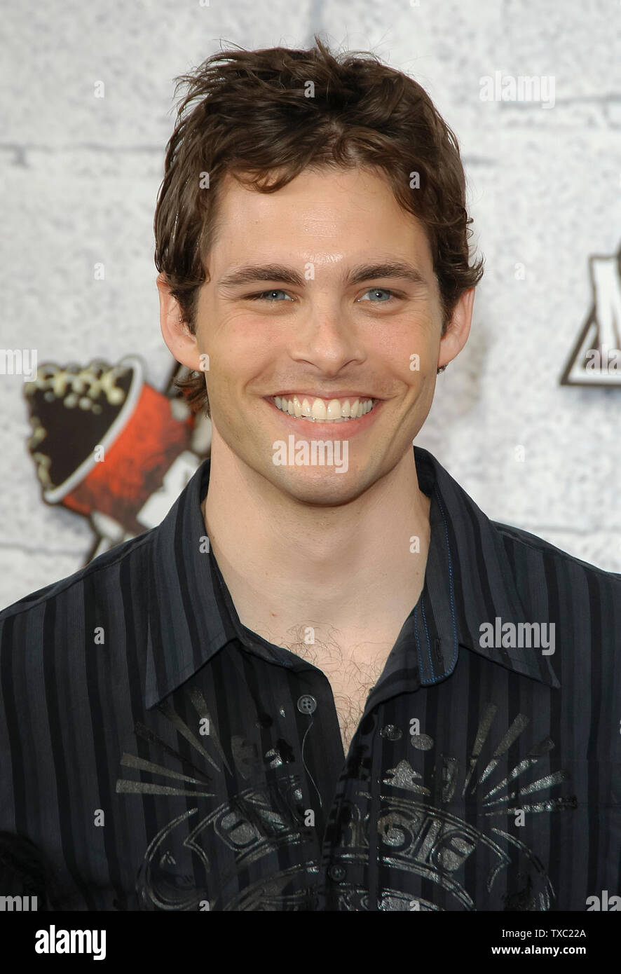 James Marsden at the 2004 MTV Movie Awards at the Sony Pictures Studios