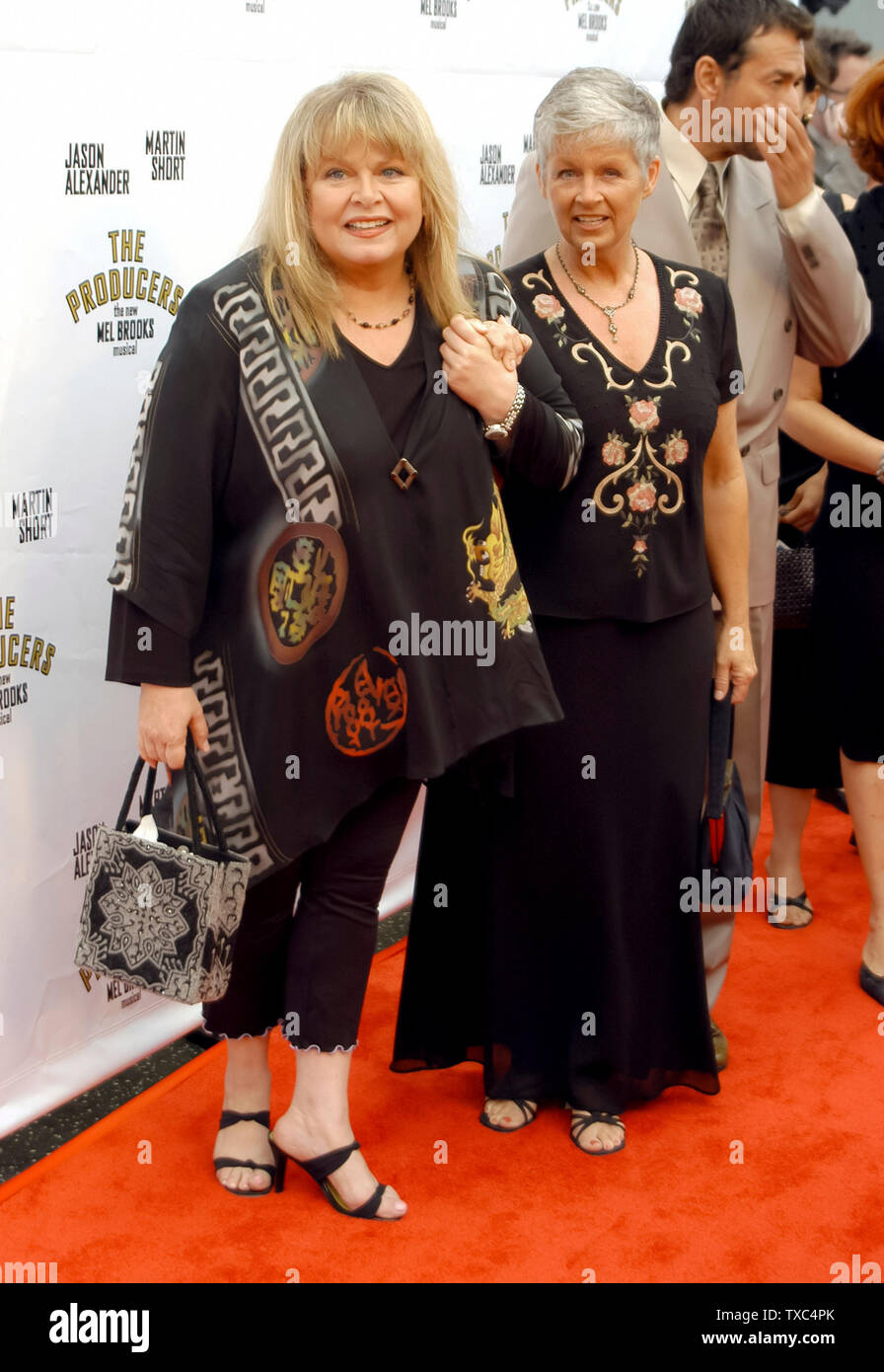 Sally struthers hi-res stock photography and images - Alamy