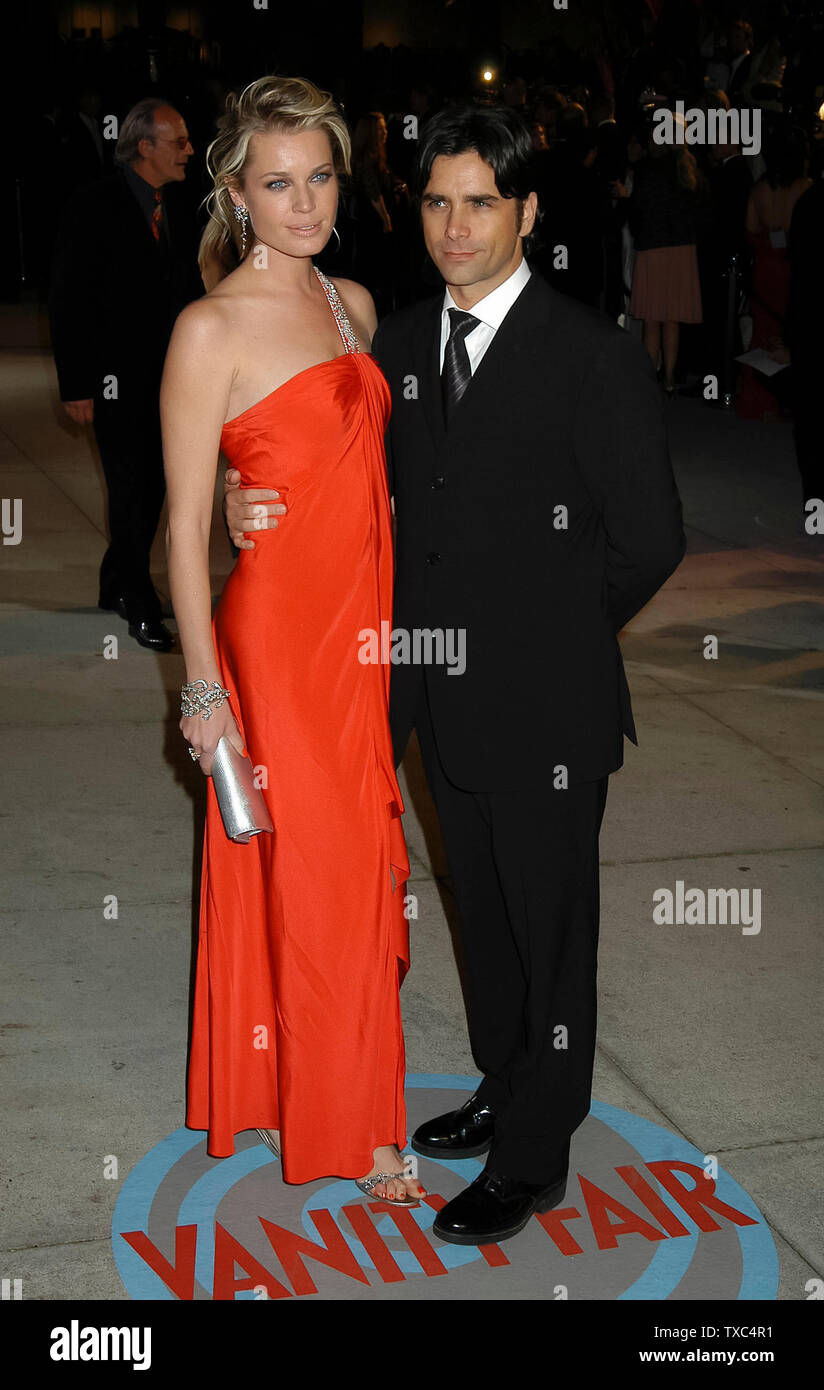 Rebecca Romaijn Stamos & John Stamos at the 2004 Vanity Fair Oscar