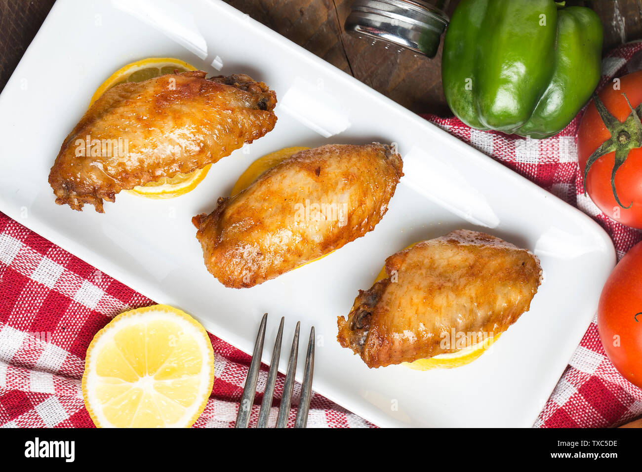 Lemon grilled chicken wings,grilled chicken wings Stock Photo Alamy
