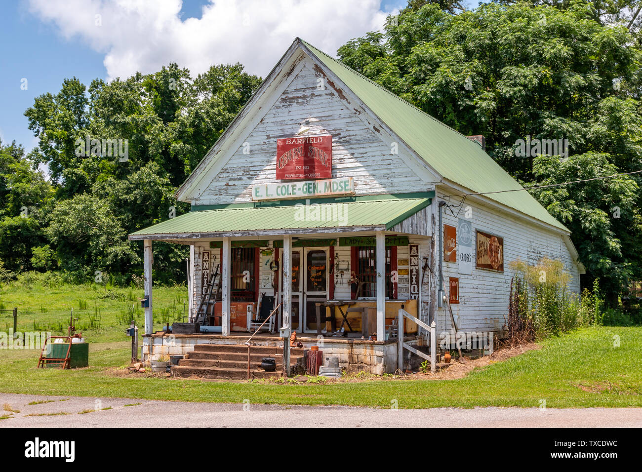 E. L. Cole General Store in rural Clay County Alabama Stock Photo