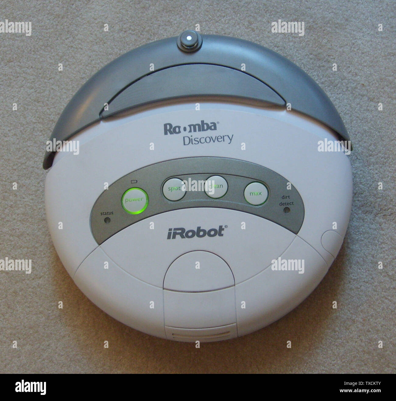 Roomba by irobot hires stock photography and images Alamy