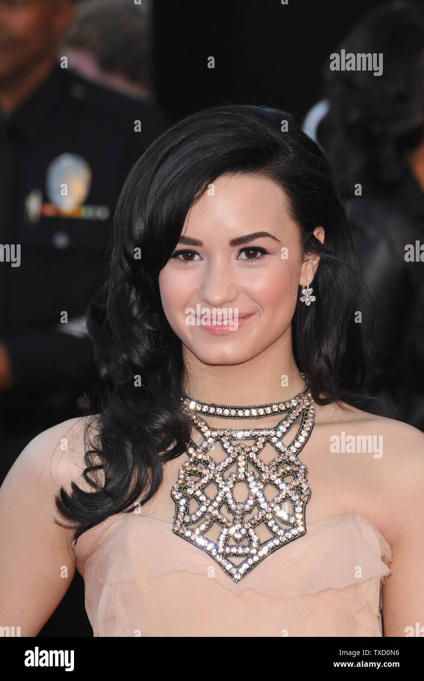 Los Angeles Ca November 22 2009 Demi Lovato At The 2009 American Music Awards At The Nokia Theatre L A Live C 2009 Paul Smith Featureflash Stock Photo Alamy