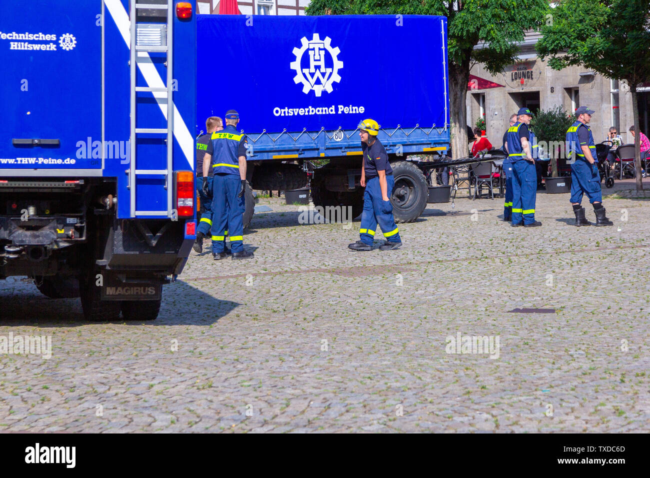 PEINE / GERMANY - JUNE 22, 2019: German female paramedic stands in front of  an ambulance car. Rettungsdienst means ambulance service Stock Photo - Alamy