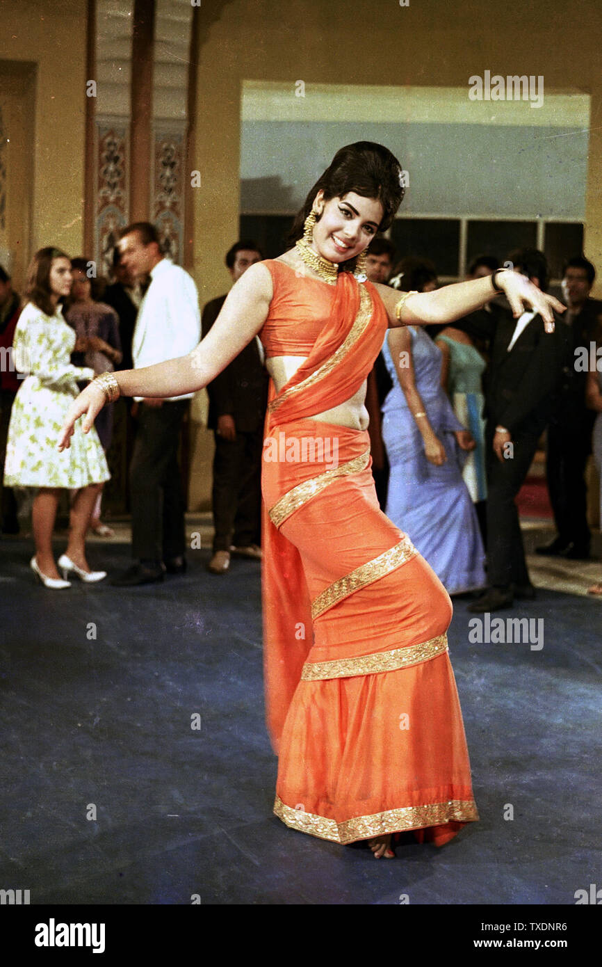 Indian Bollywood actress Mumtaz dancing, India, Asia, 1968, old vintage 1900s picture Stock Photo