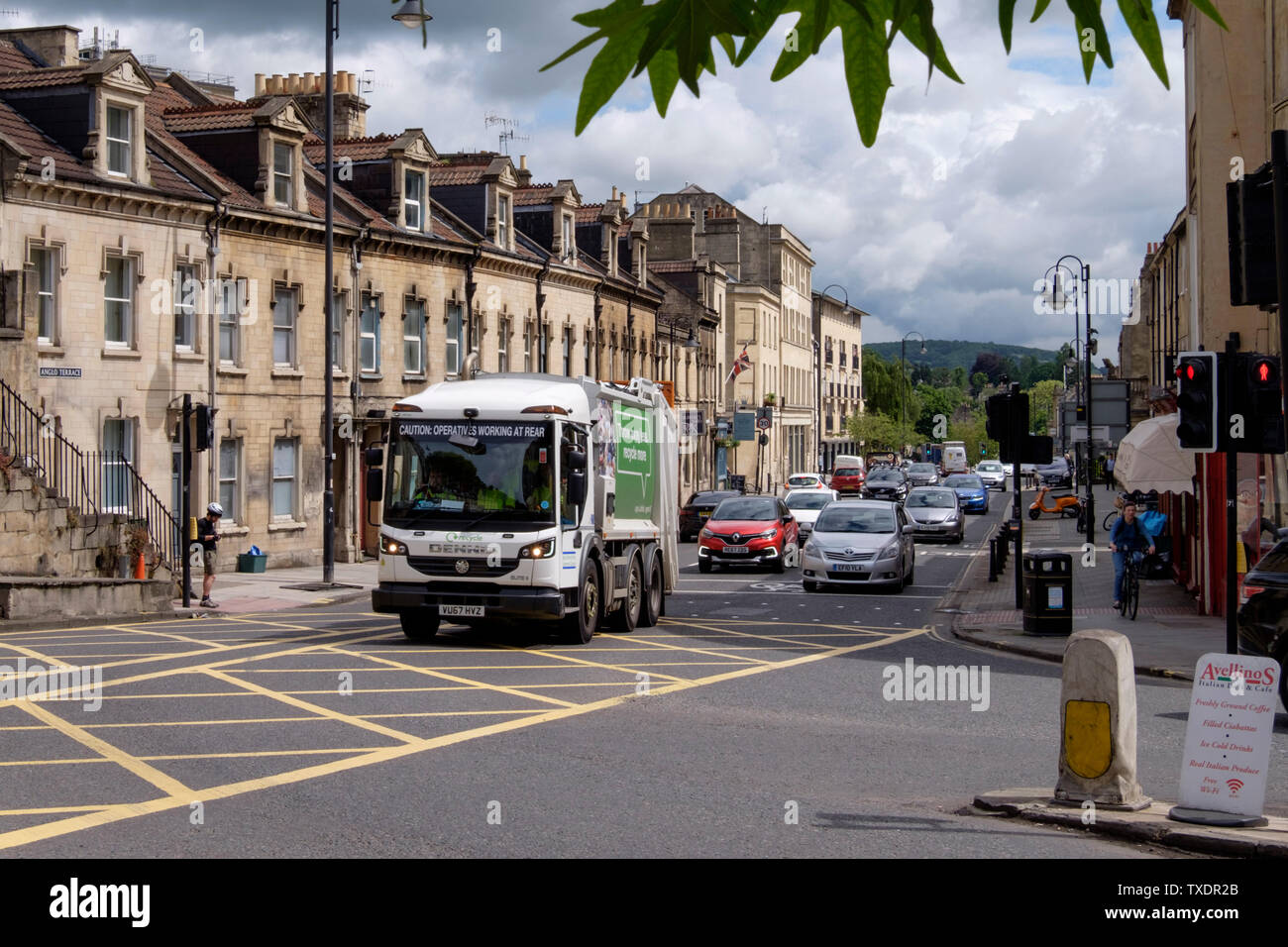 cheap bus london to bath