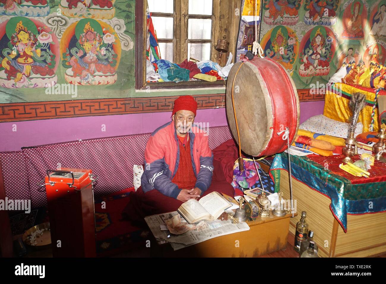 Tibetan drum hi-res stock photography and images - Alamy