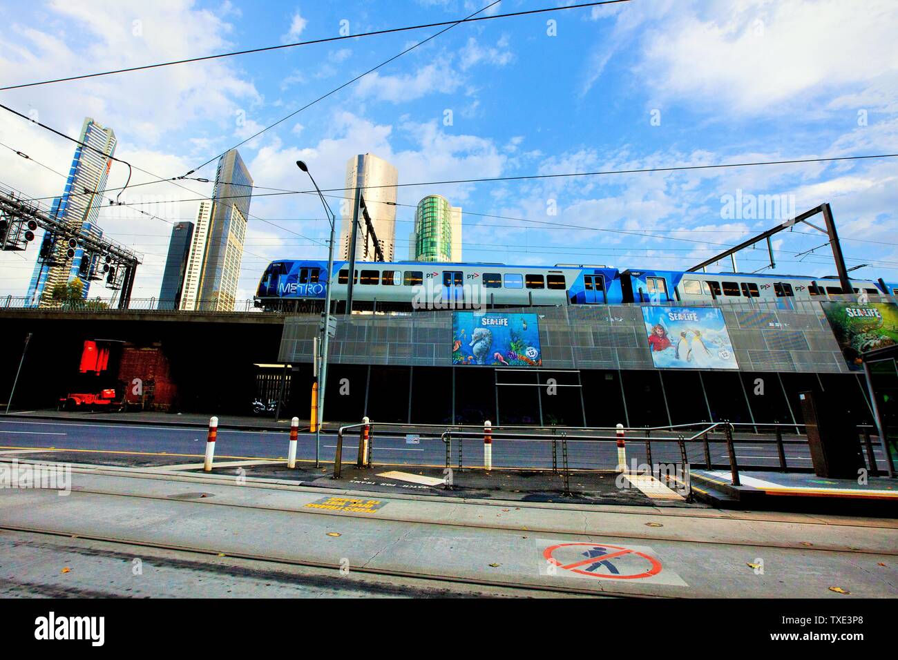 Metro train over Sea Life Aquarium, Melbourne, Australia Stock Photo