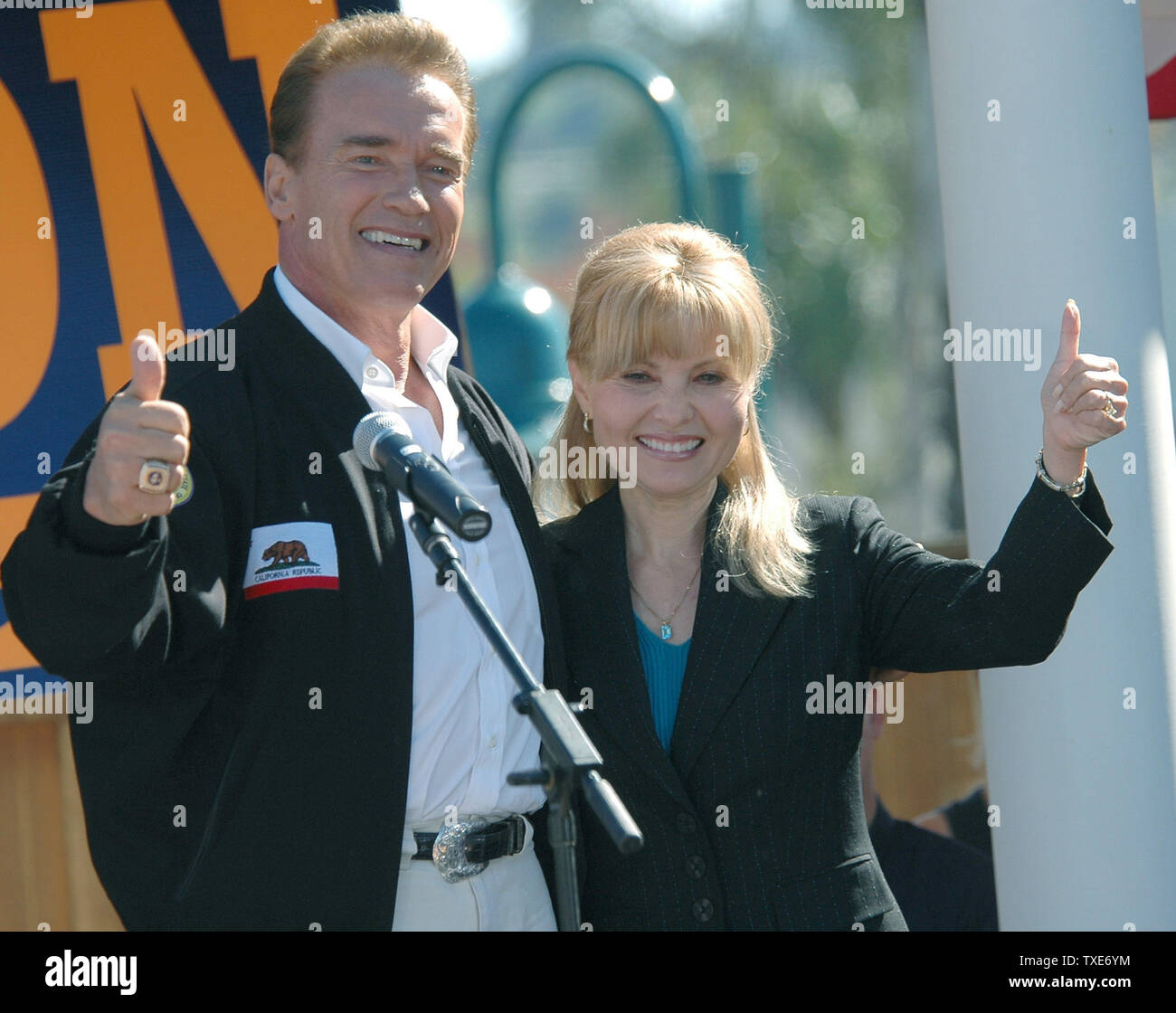 Arnold schwarzenegger as governor 2004 hires stock photography and