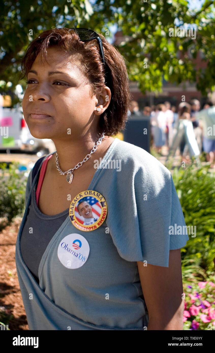 Stephanie Jones of St. Paul, MN stands in line to see Presidential candidate U.S. Senator Barack Obama (D-IL) speak to his supporters at the International Market Square in Minneapolis on June 29, 2007. Jones says she agrees with Obama mainly because '...he always keeps his word on the war'. (UPI Photo/ Wayne Thomas) Stock Photo