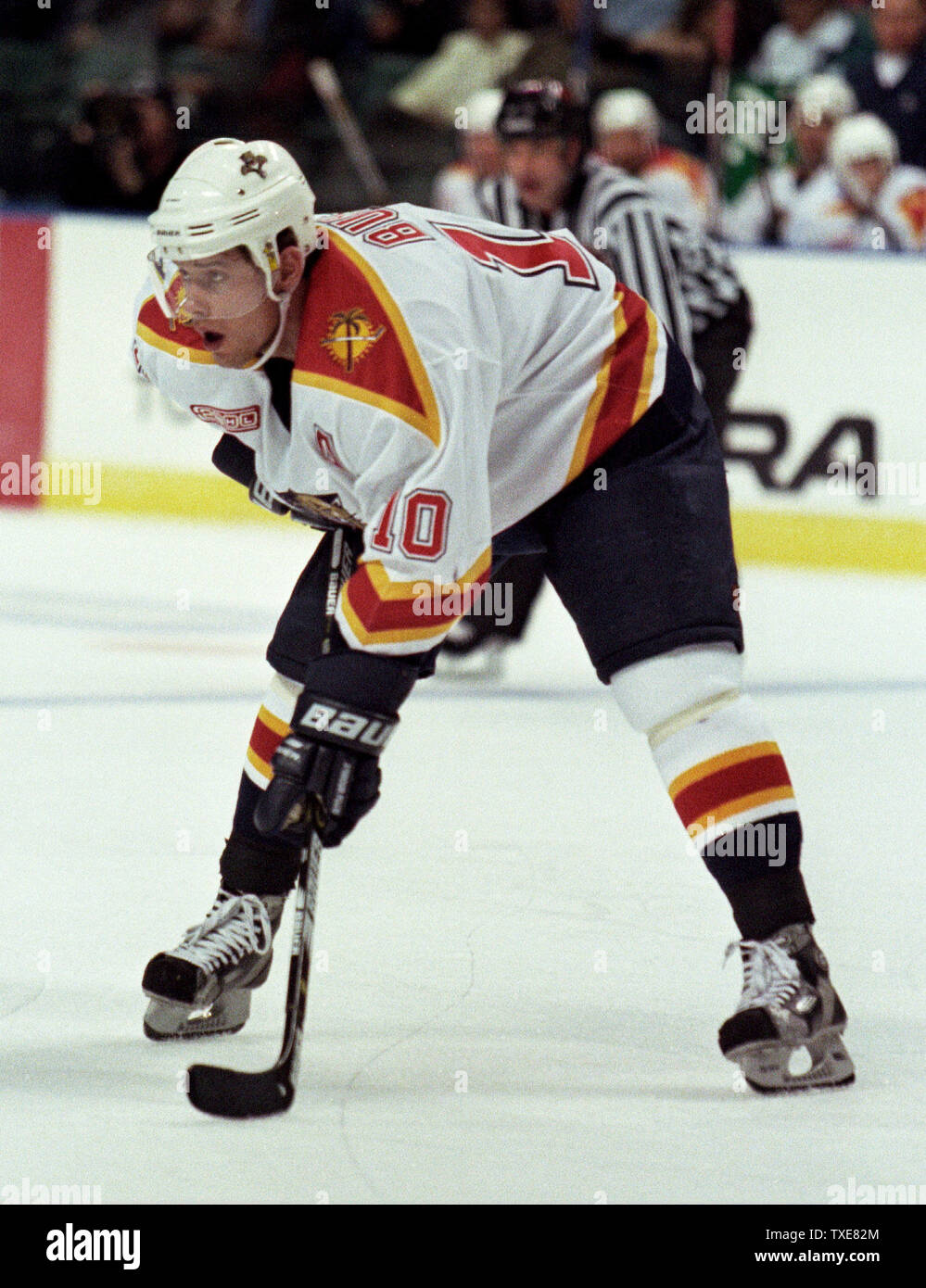 MIA2000011201 - 12 JANUARY 2000 - MIAMI, FLORIDA, USA: Florida Panthers Pavel  Bure scores the game winning goal past New York Islander goalie Kevin Weeks  in second period NHL action. The Panthers