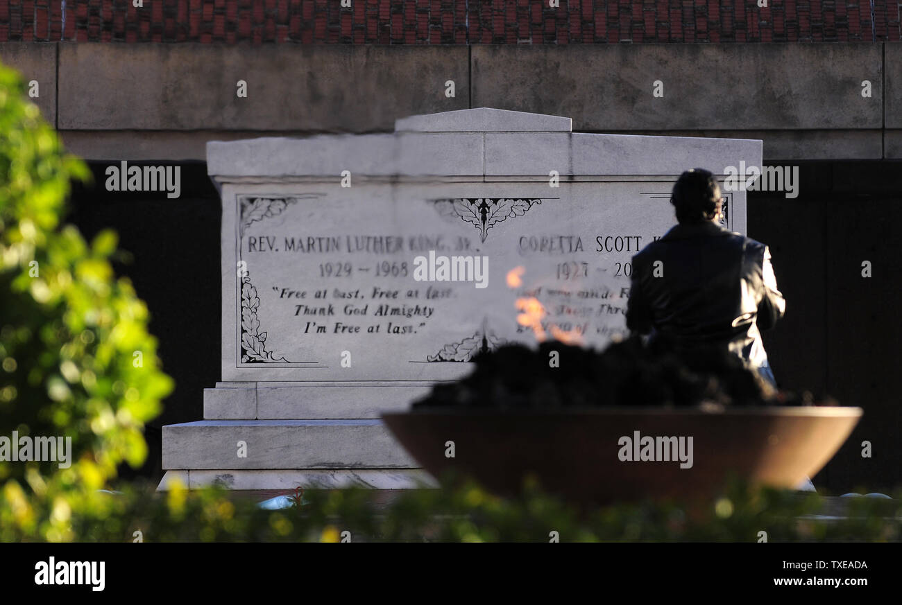 Residents Pay Their Respects To Slain Civil Rights Leader The Rev Dr Martin Luther King Jr By Visiting His Crypt And Eternal Flame At The Martin Luther King Jr Center For Nonviolent