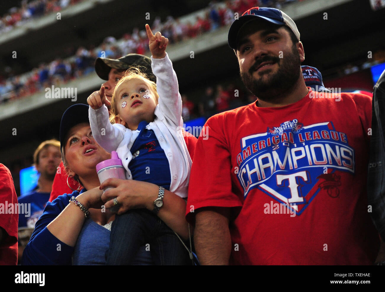Blue-Haired Texas Rangers Fans Cheer on Their Team - wide 9