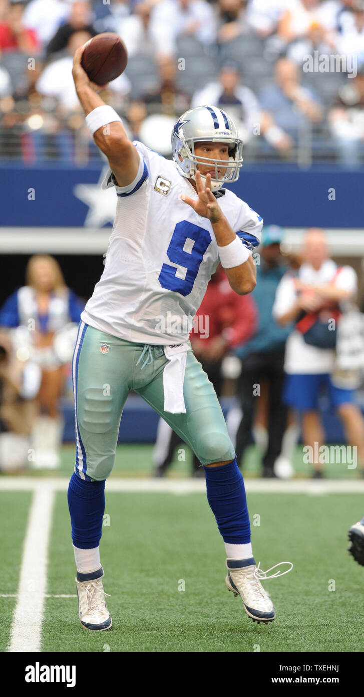 Dallas Cowboys Tony Romo throws against the Cleveland Browns at Cowboys ...