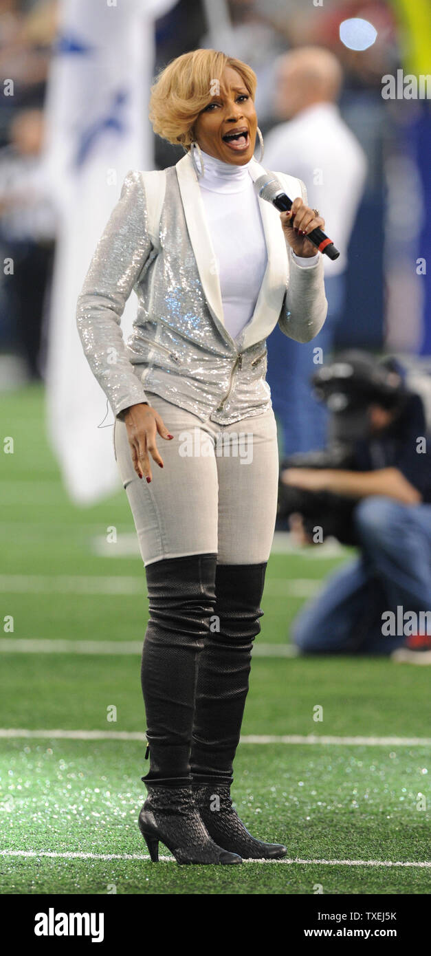 Mary J. Blige performs the National Anthem prior to the