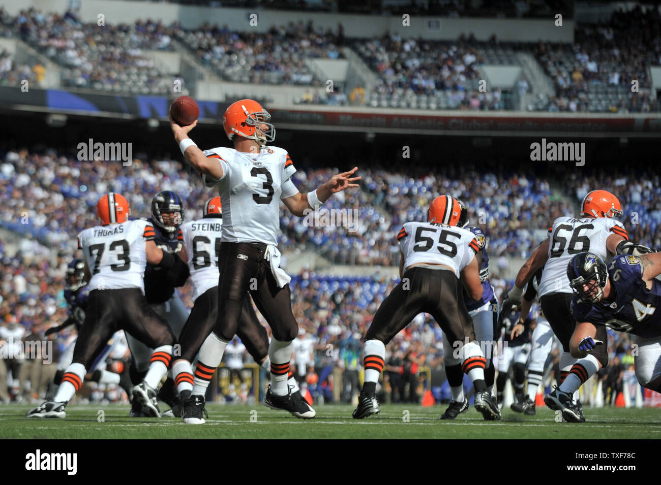 Cleveland Browns offensive lineman Hank Fraley at the Cleveland Browns NFL  football training camp Sunday, Aug. 2, 2009, in Berea, Ohio. (AP Photo/Tony  Dejak Stock Photo - Alamy