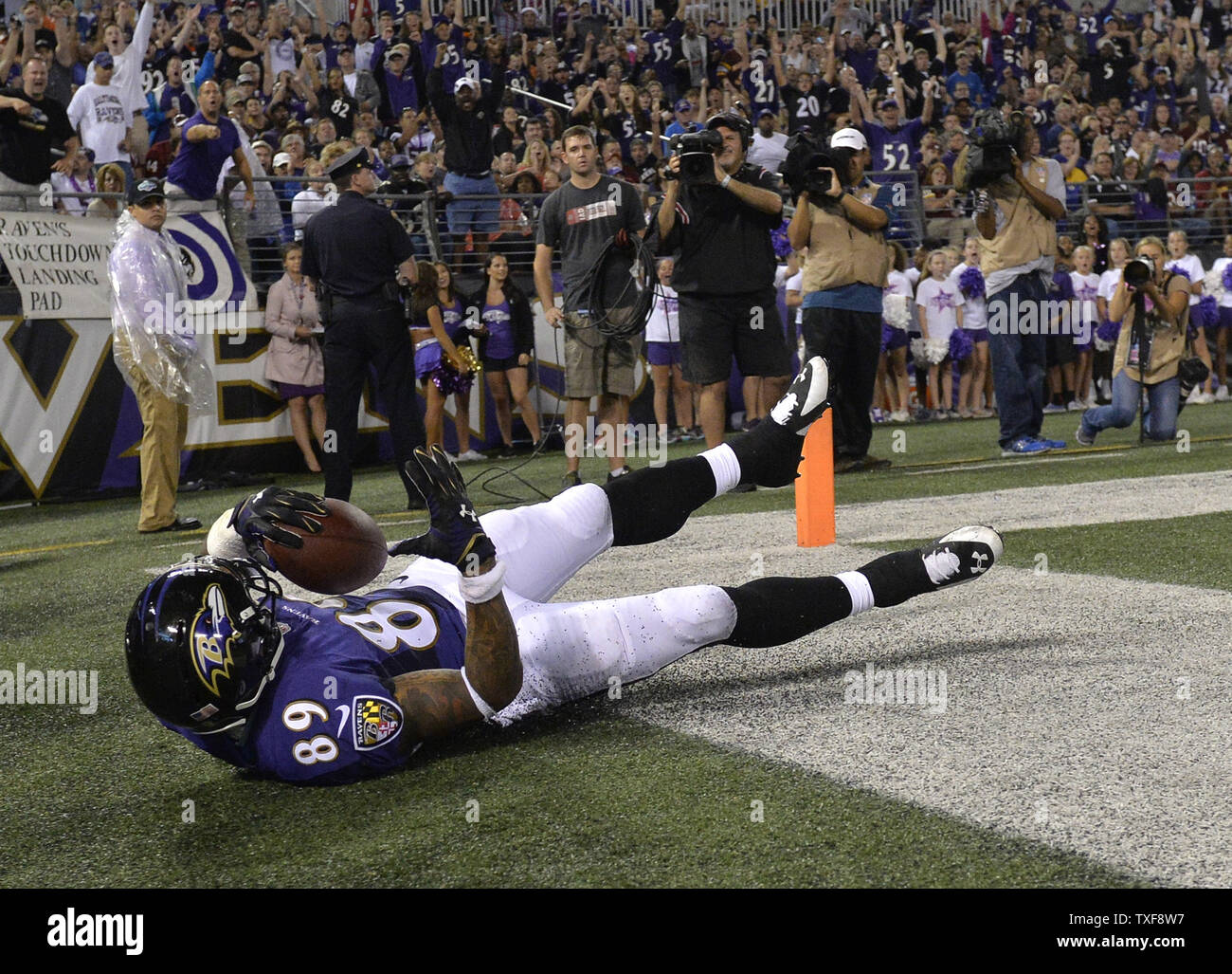 Baltimore Ravens wide receiver Steve Smith (89) brings in a 24yard