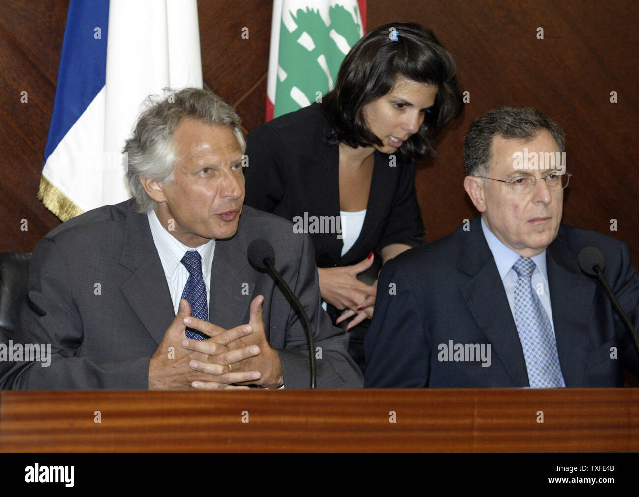Visiting French Prime Minister Dominique De Villepin (L) and Lebanese Prime Minister Fouad Siniora appear at a press conference in Beirut on July 17, 2006. De Villepin is in Lebanon to help stop the conflict from escalating. Embassies are beginning to evacuate their nationals from Lebanon. Close to two-hundred Lebanese, mostly civilians, have died since the conflict began on July 12, after Hezbollah guerrilla's kidnapped two Israeli soldiers and killed 7 others.  (UPI Photo/Stringer) Stock Photo