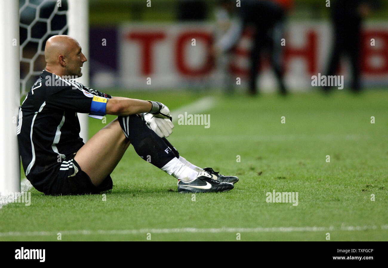 Frustrated French Keeper Fabien Barthez Rests Against The Goal Post After Losing To Italy In World Cup Soccer In Berlin Germany On Sunday July 9 06 Italy Became World Champion After A