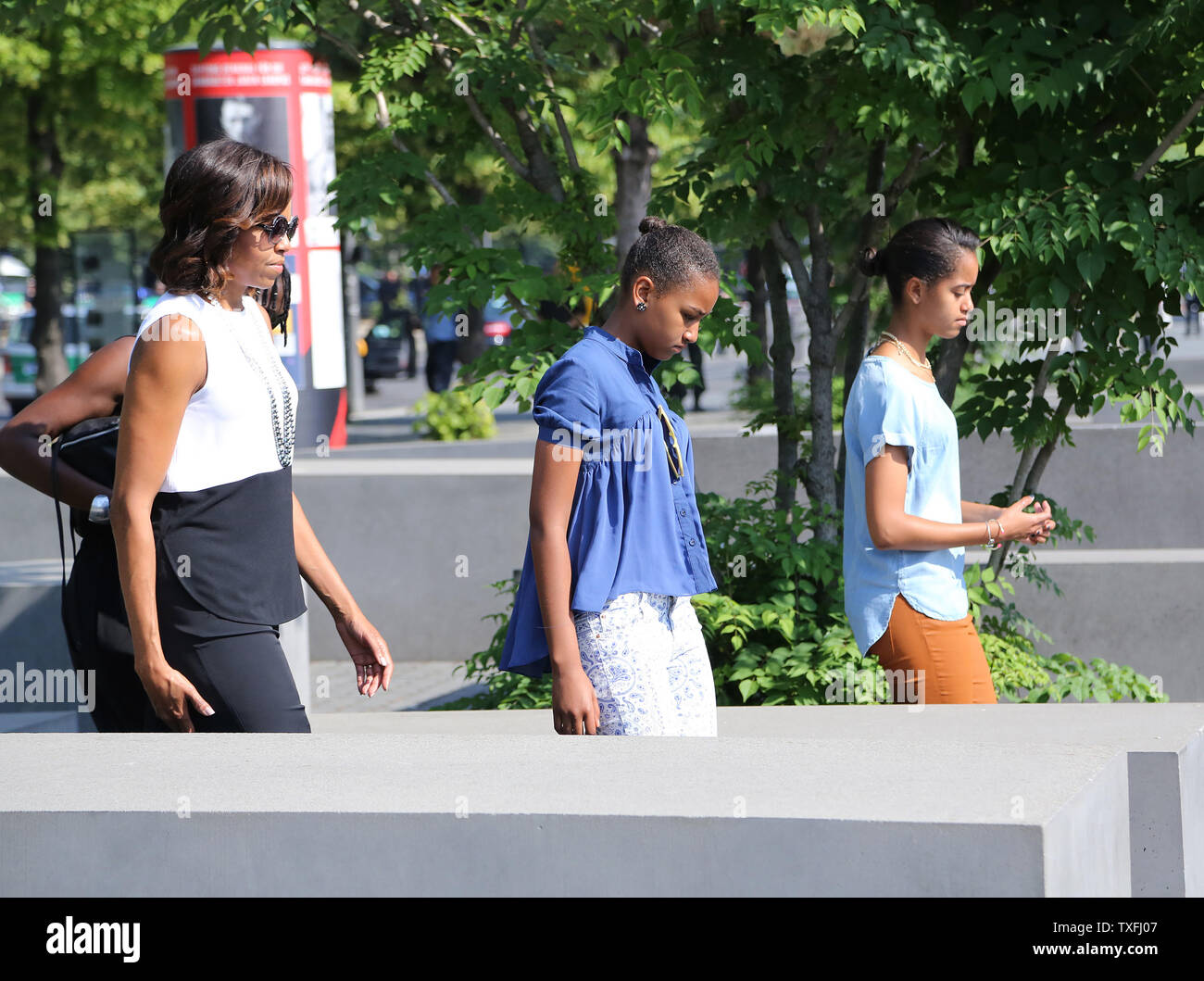 Auma obama hi-res stock photography and images - Alamy