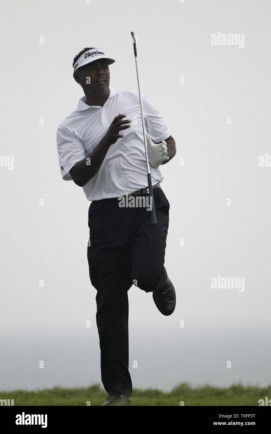 Vijay Singh of Fiji reacts after hitting his tee shot on the 3rd hole during the second round of the 92nd PGA Championship at Whistling Straits in Kohler, Wisconsin on August 13, 2010. The second round was suspended due to darkness.     UPI/Brian Kersey Stock Photo